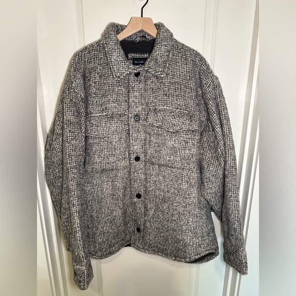 ABERCROMBIE AND FITCH - Fuzzy Sherpa-Lined Shirt Jacket - Menβs 2XL - Picture 3 of 9